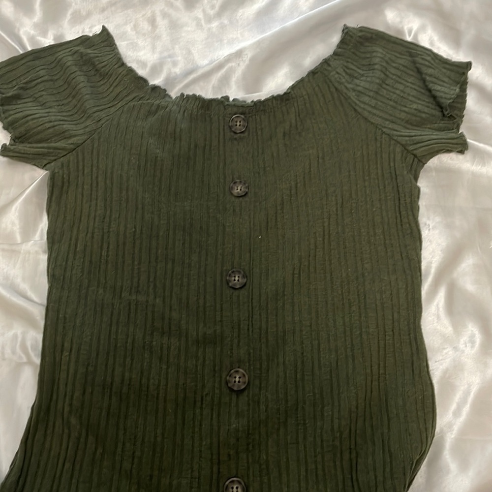 Green shirt